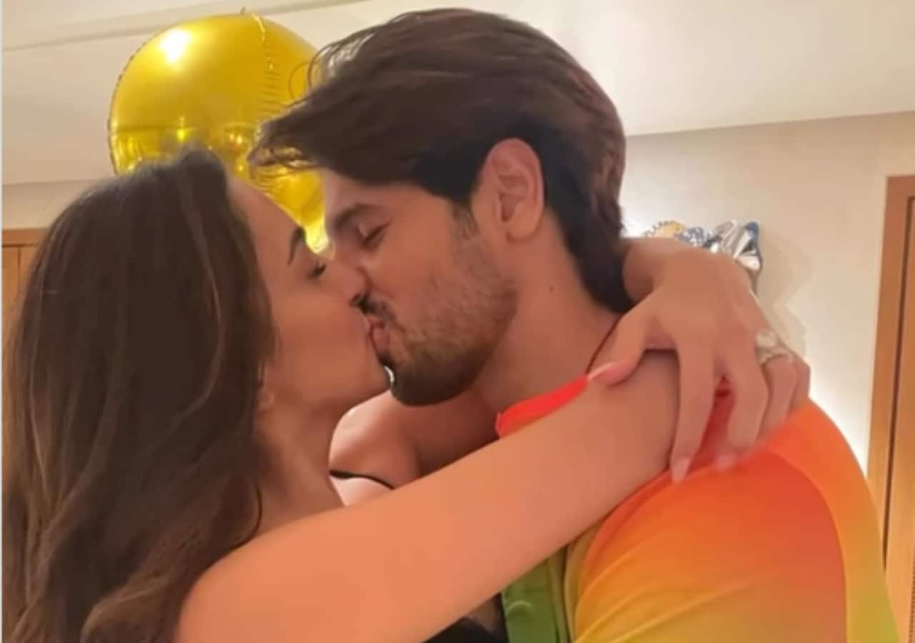Kiara Advani shares a passionate kiss with Sidharth Malhotra to wish him on his birthday [Watch]